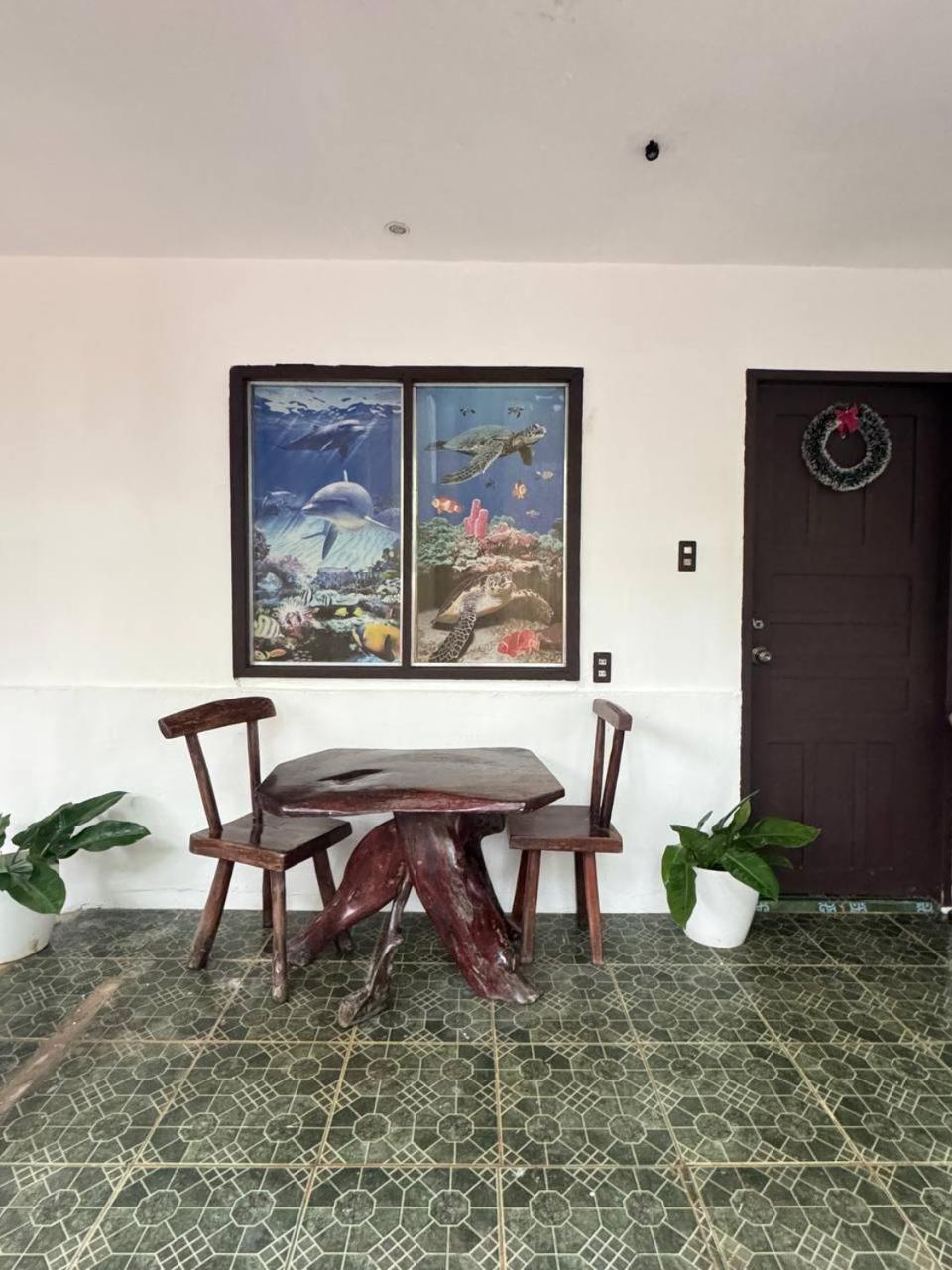 Aquaholik Traveler'S Lodge El Nido Bagian luar foto
